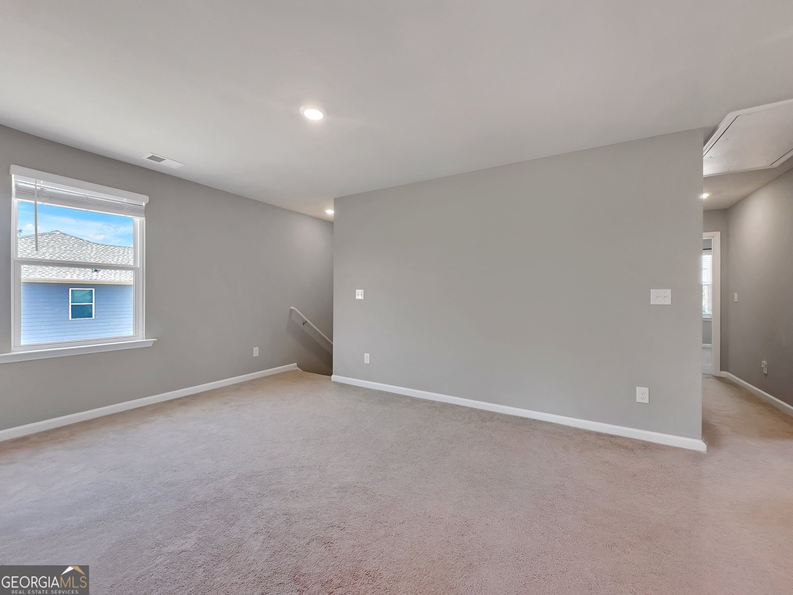 301 Amsterdam Way Hampton - 41