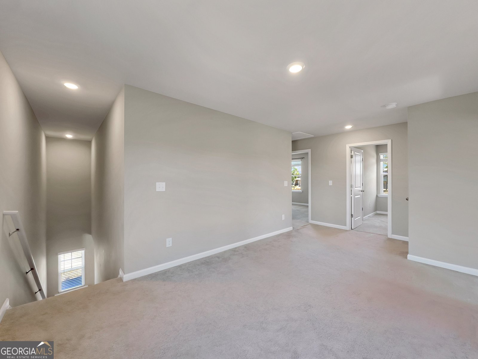301 Amsterdam Way Hampton - 42