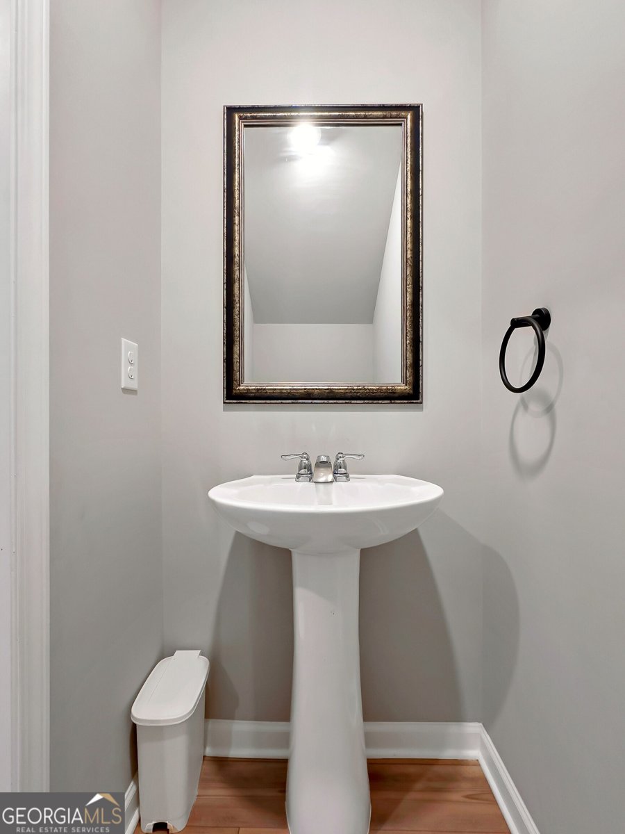 301 Amsterdam Way Hampton - 5