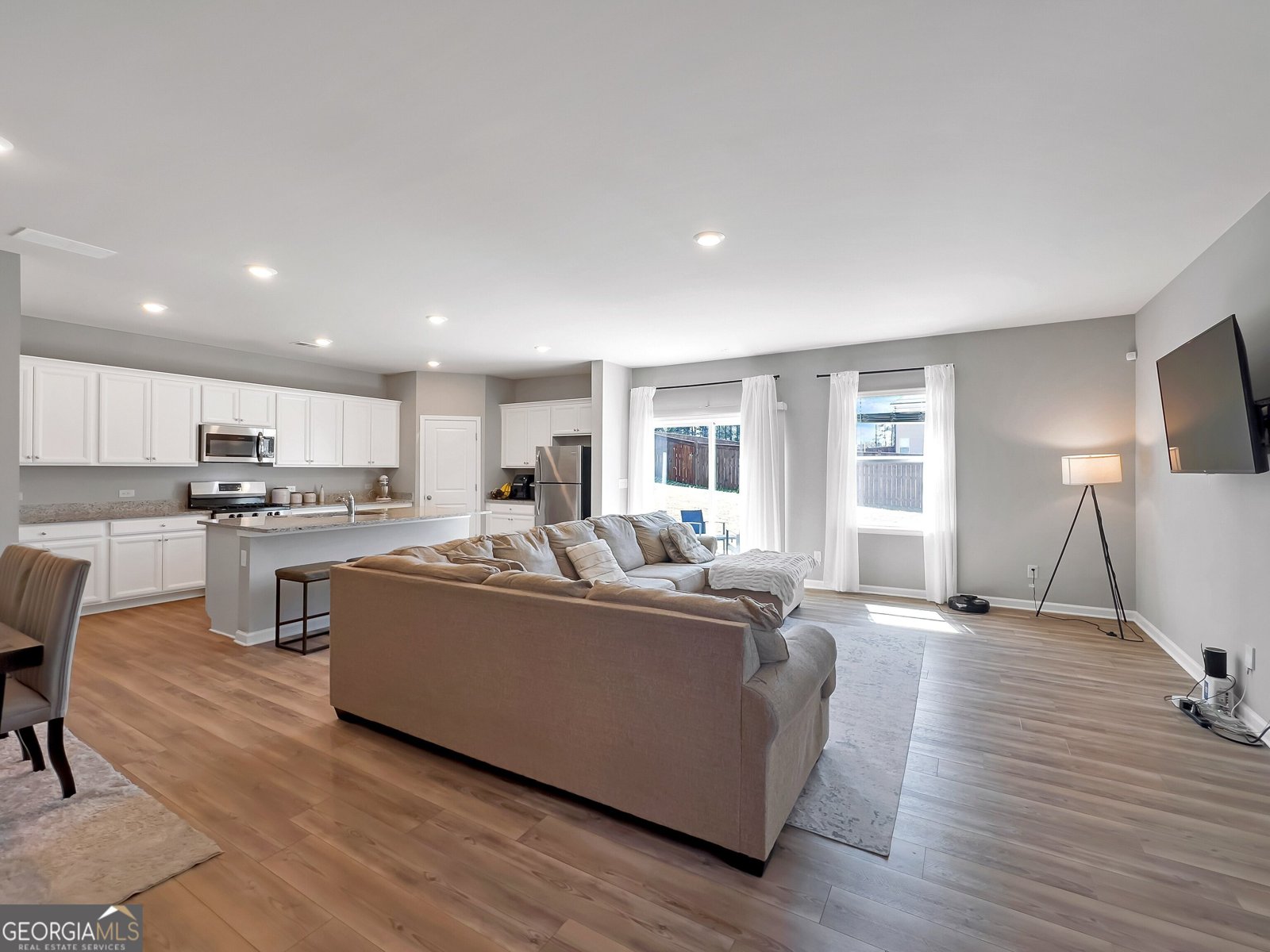 301 Amsterdam Way Hampton - 7