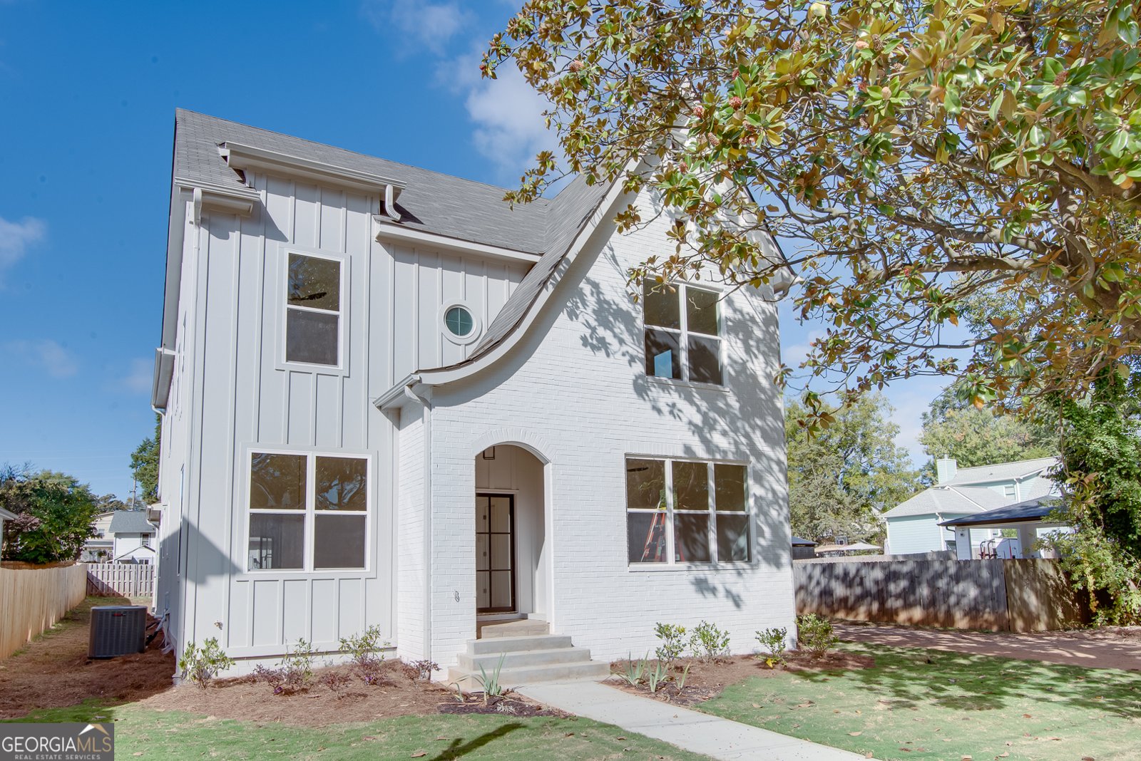 3395 Lee Street East Point - 1