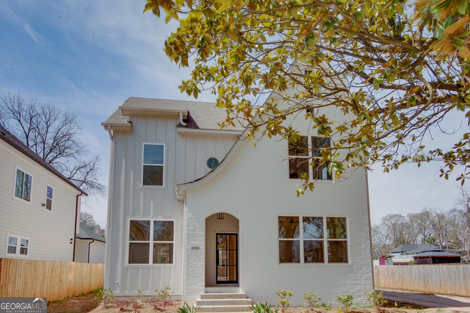 3395 Lee Street East Point - 2