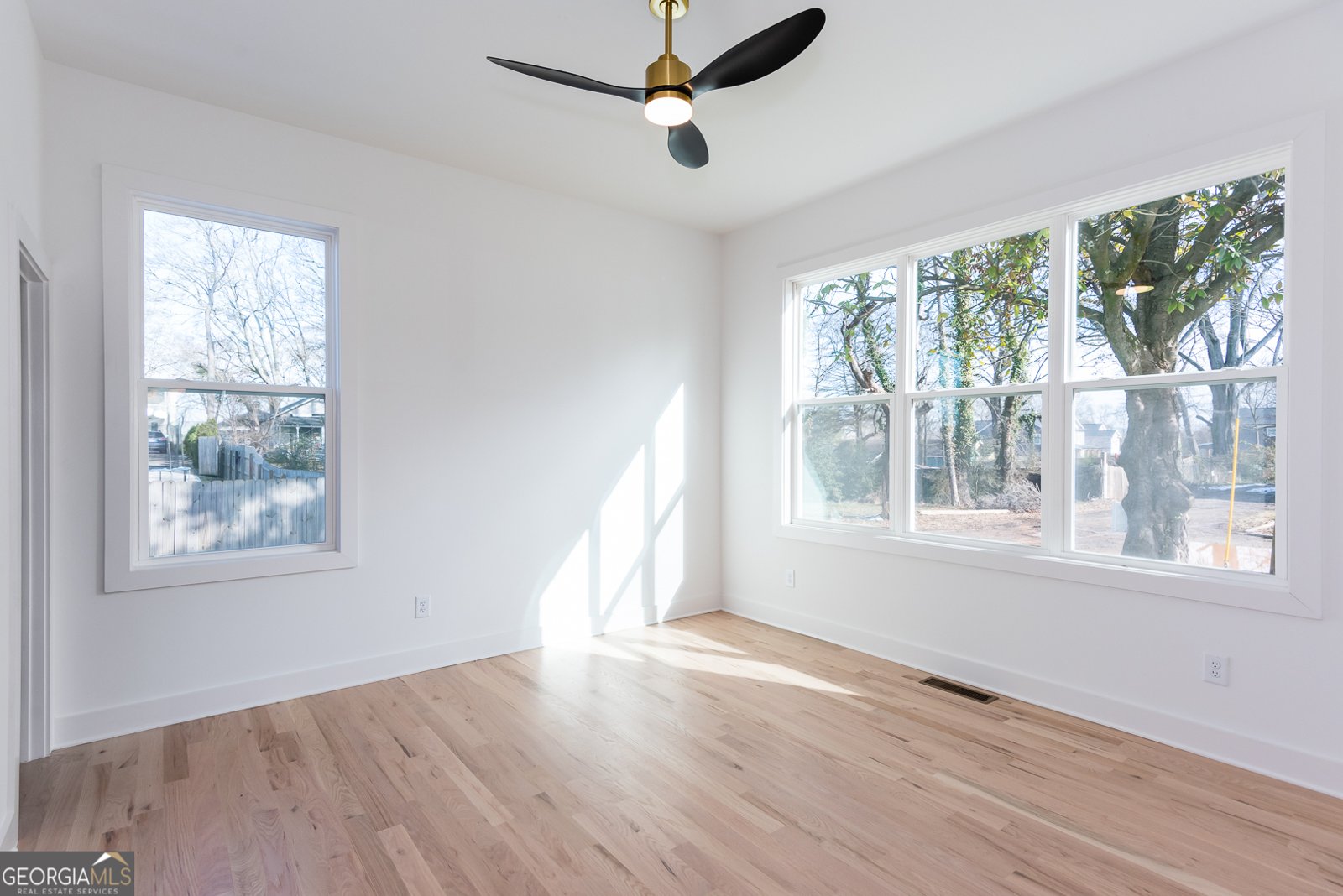 3395 Lee Street East Point - 28