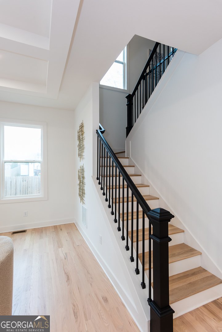 3395 Lee Street East Point - 32
