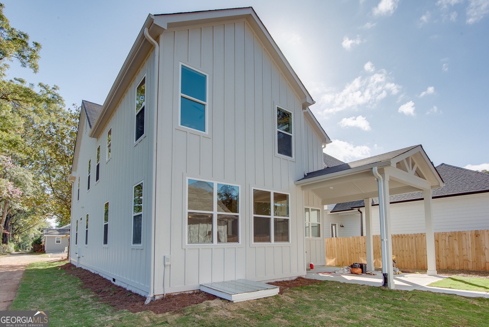 3395 Lee Street East Point - 56