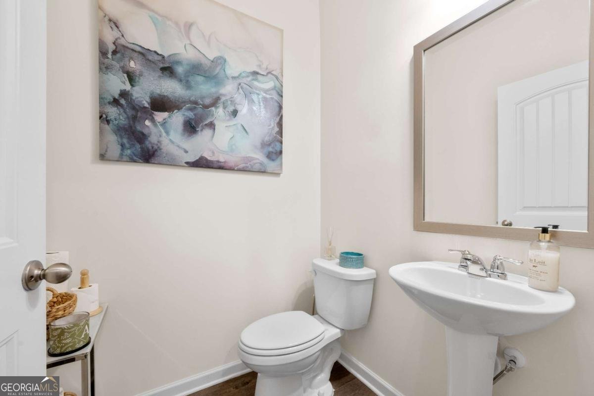 5184 BARBERRY Avenue Oakwood - 24