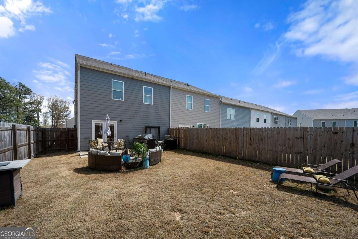 5184 BARBERRY Avenue Oakwood - 27