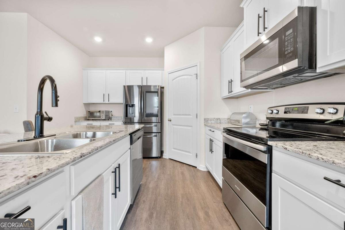 5184 BARBERRY Avenue Oakwood - 7
