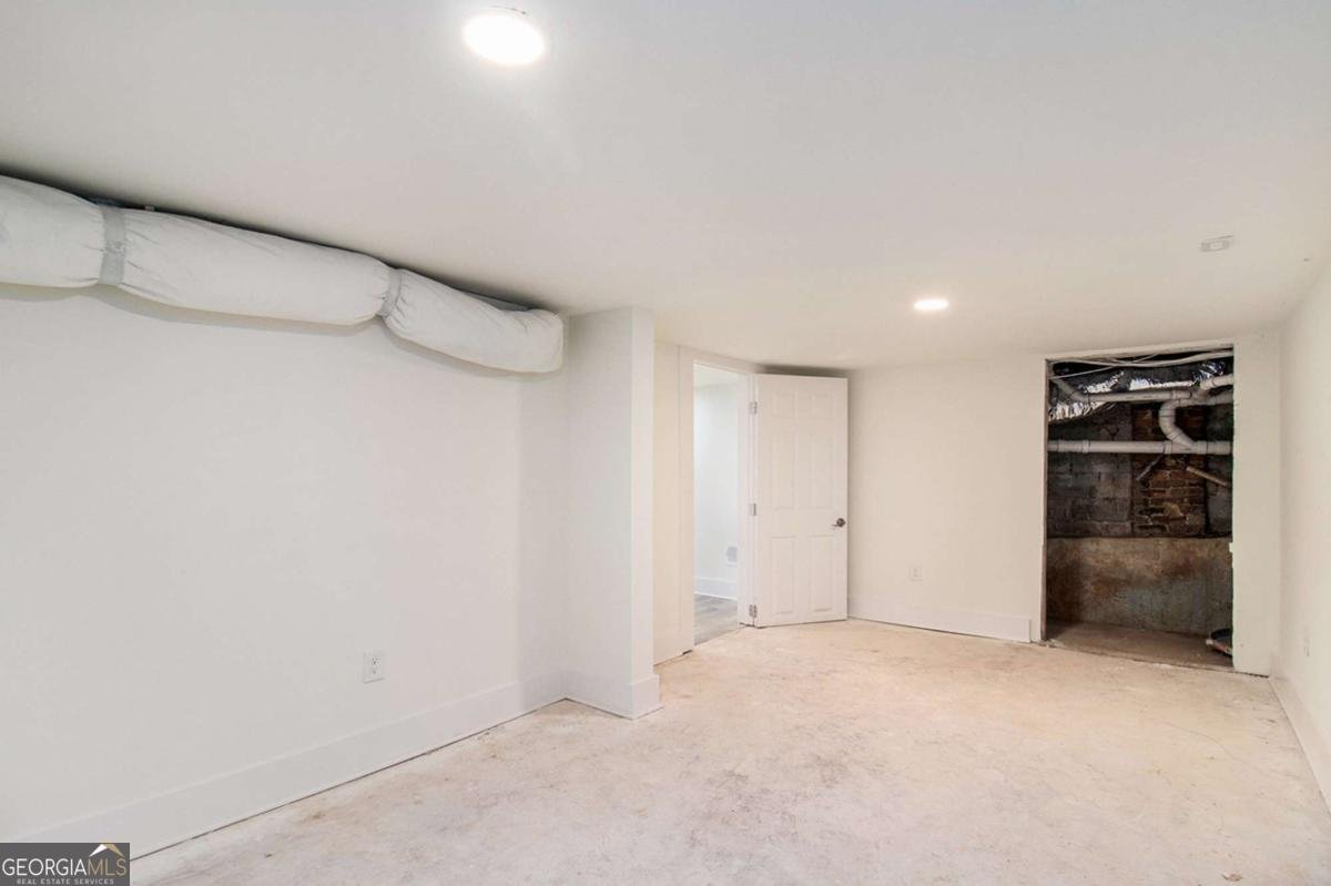 2949 Pearl Street East Point - 26