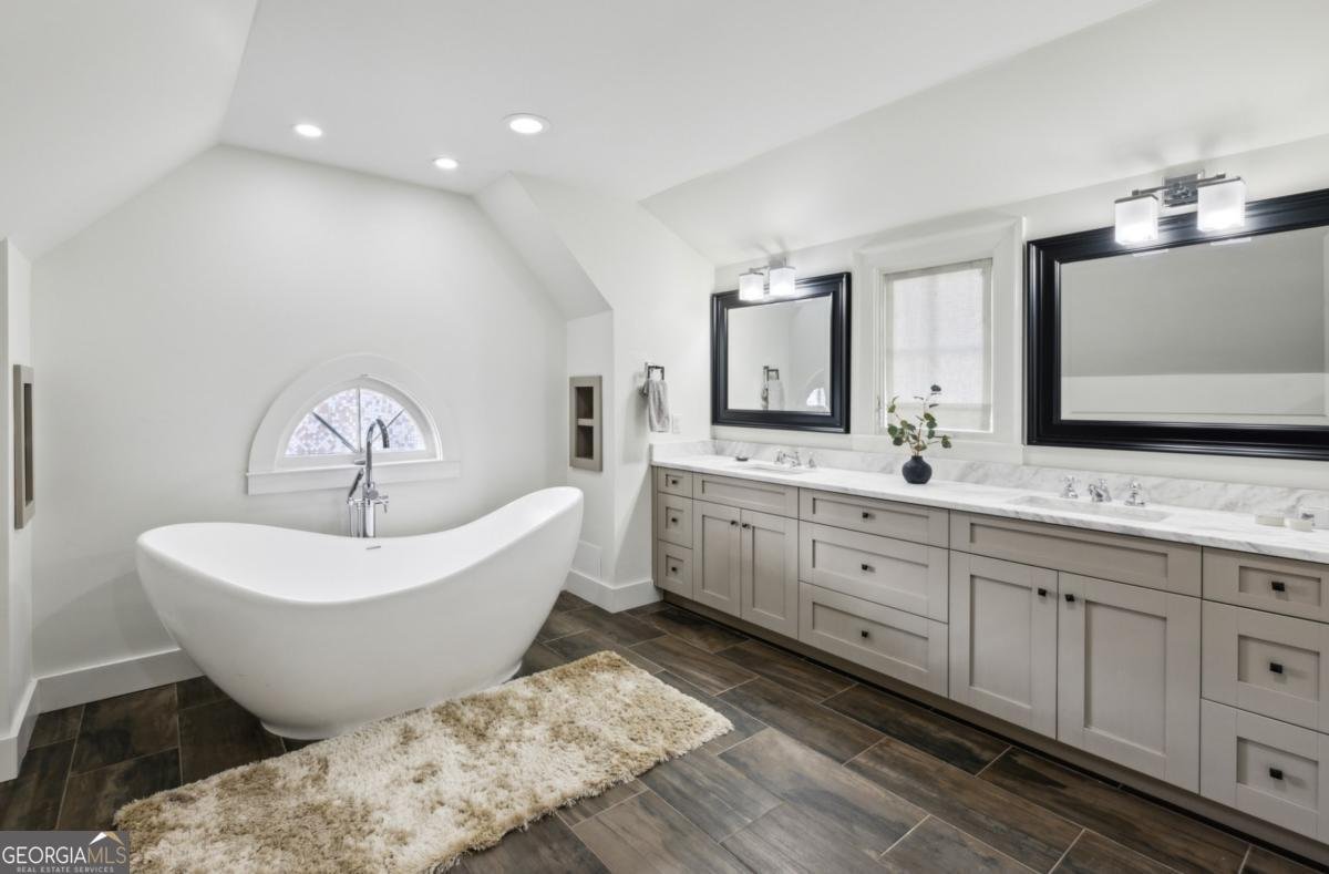 1666 Johnson Road Atlanta - 50