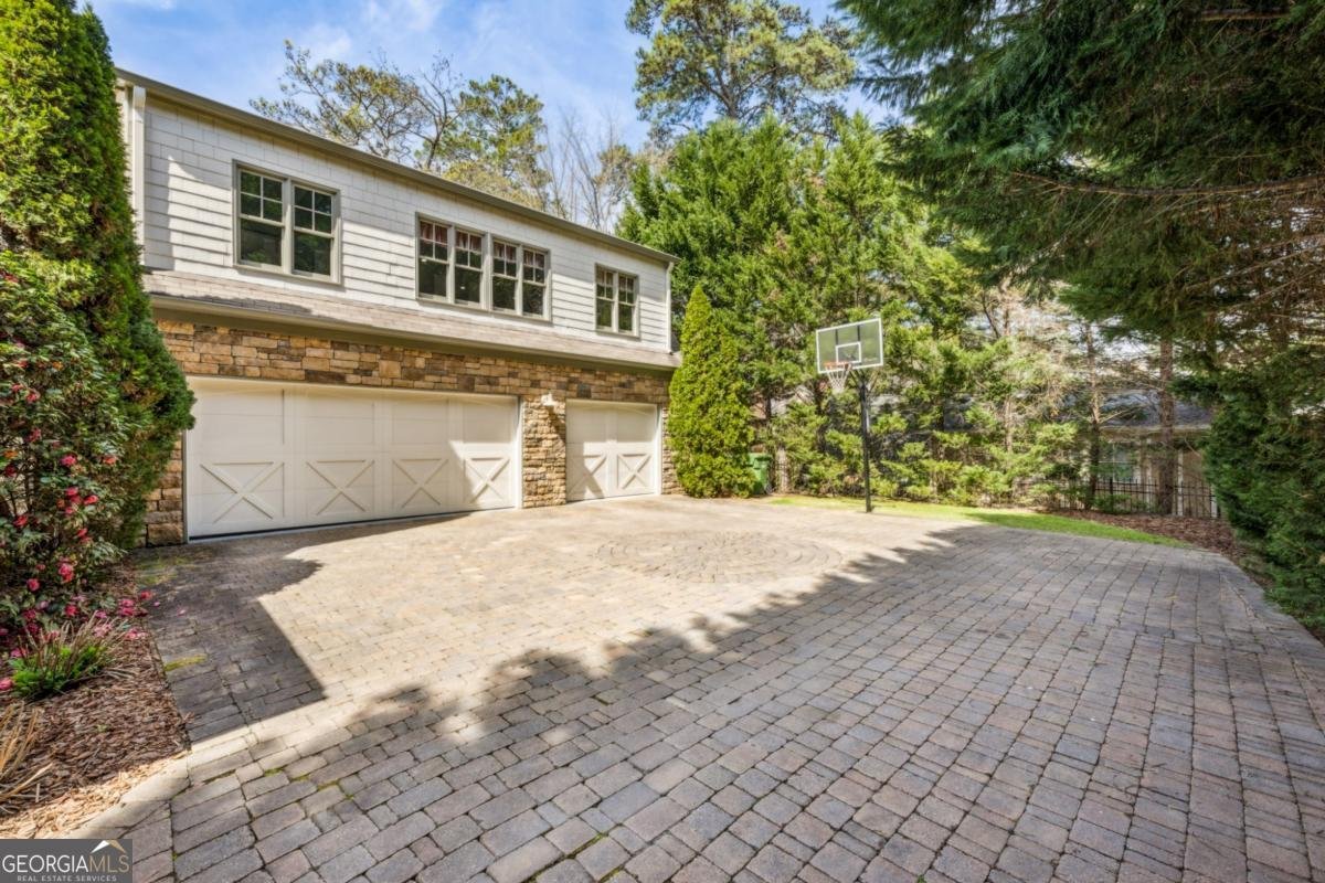1666 Johnson Road Atlanta - 75