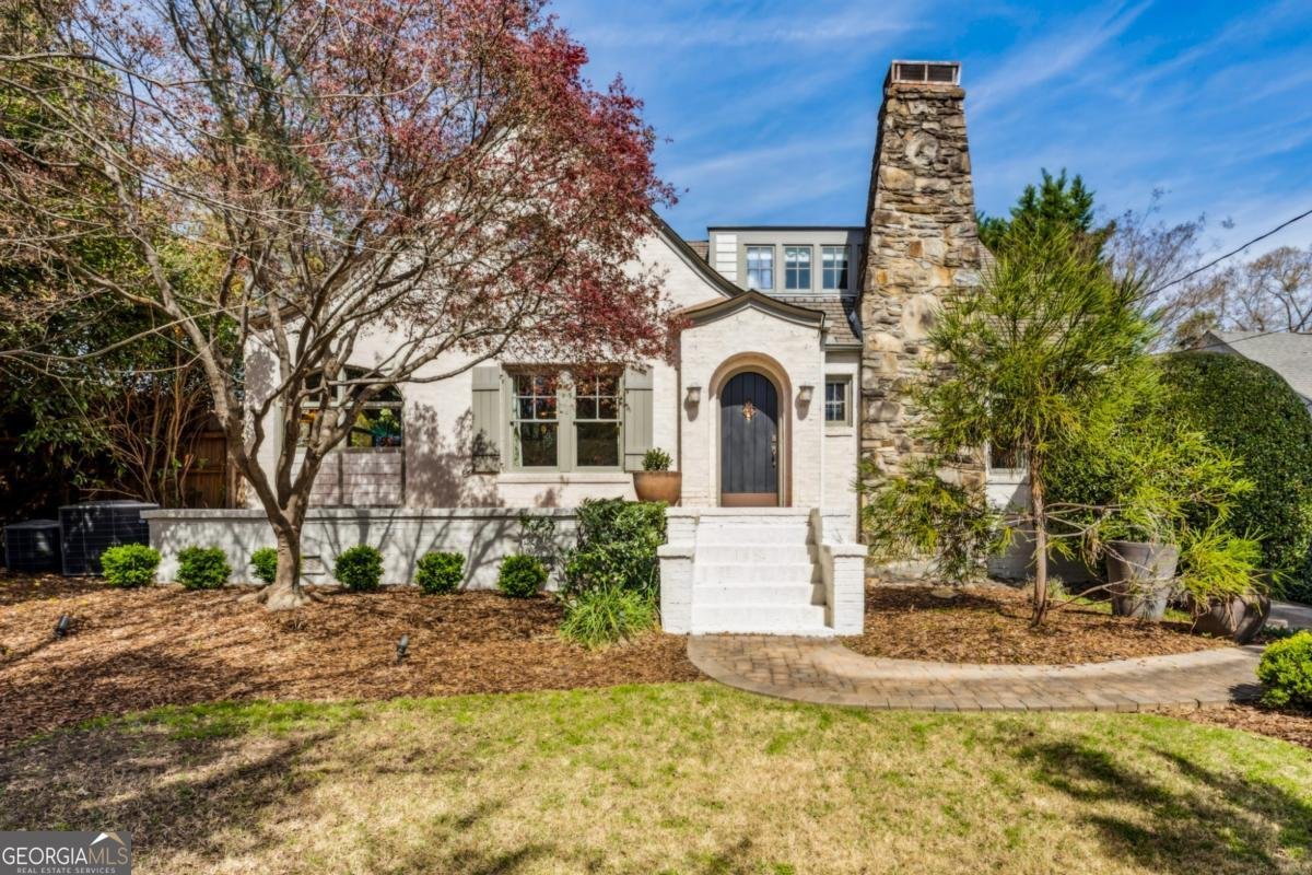 1666 Johnson Road Atlanta - 77