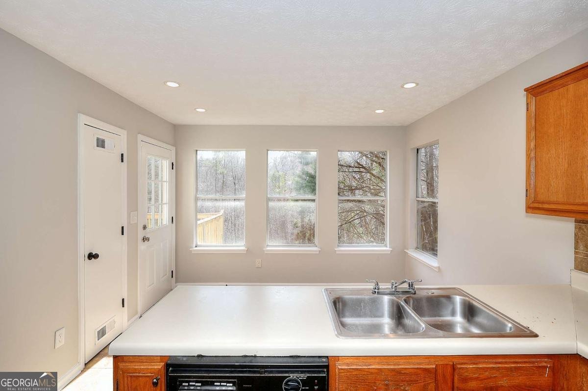 4751 Lorient Court Snellville - 34