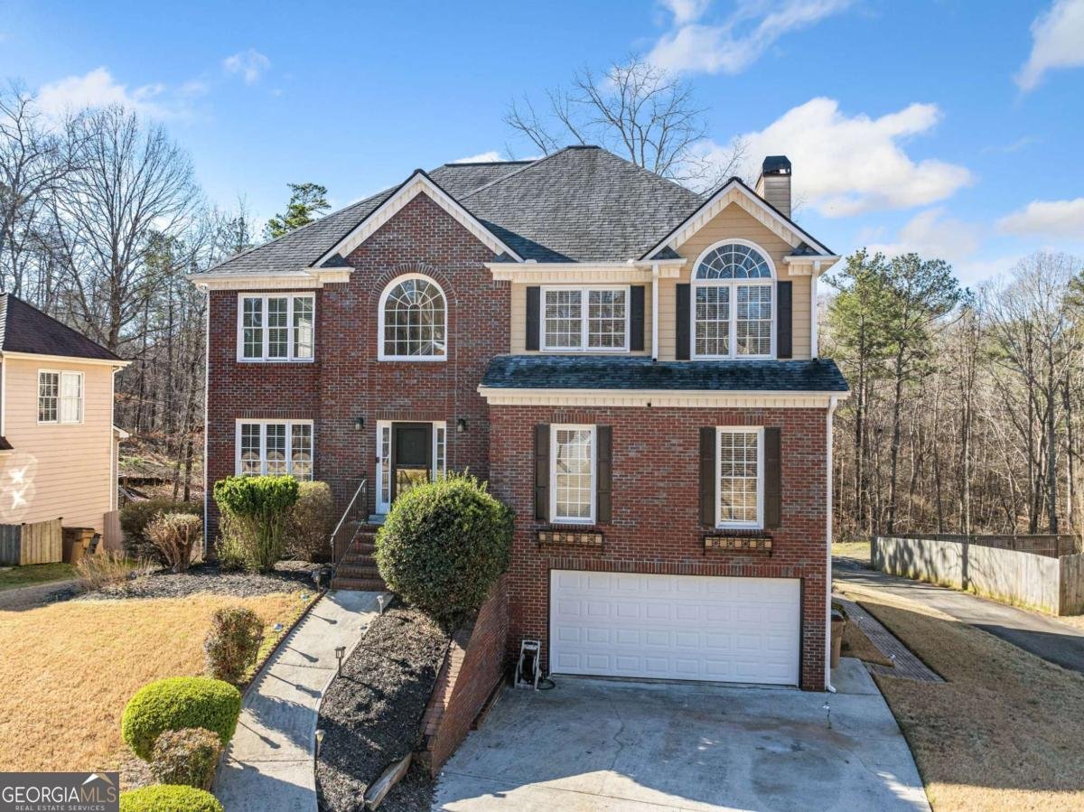 1039 Ashfern Walk Woodstock - 1