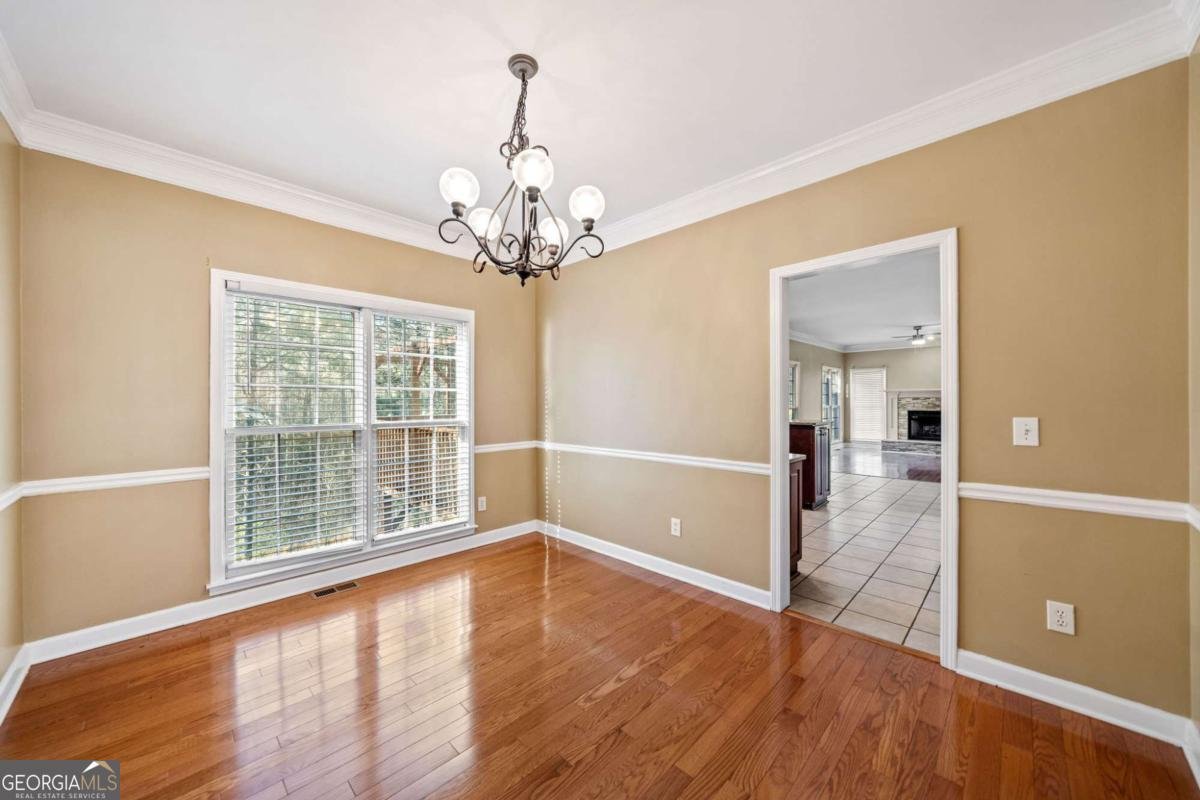 1039 Ashfern Walk Woodstock - 10