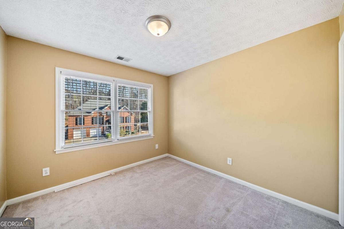 1039 Ashfern Walk Woodstock - 23