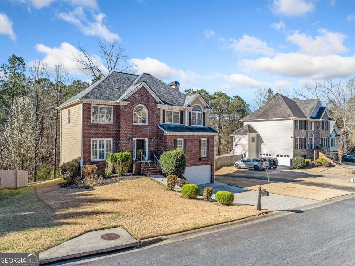 1039 Ashfern Walk Woodstock - 3
