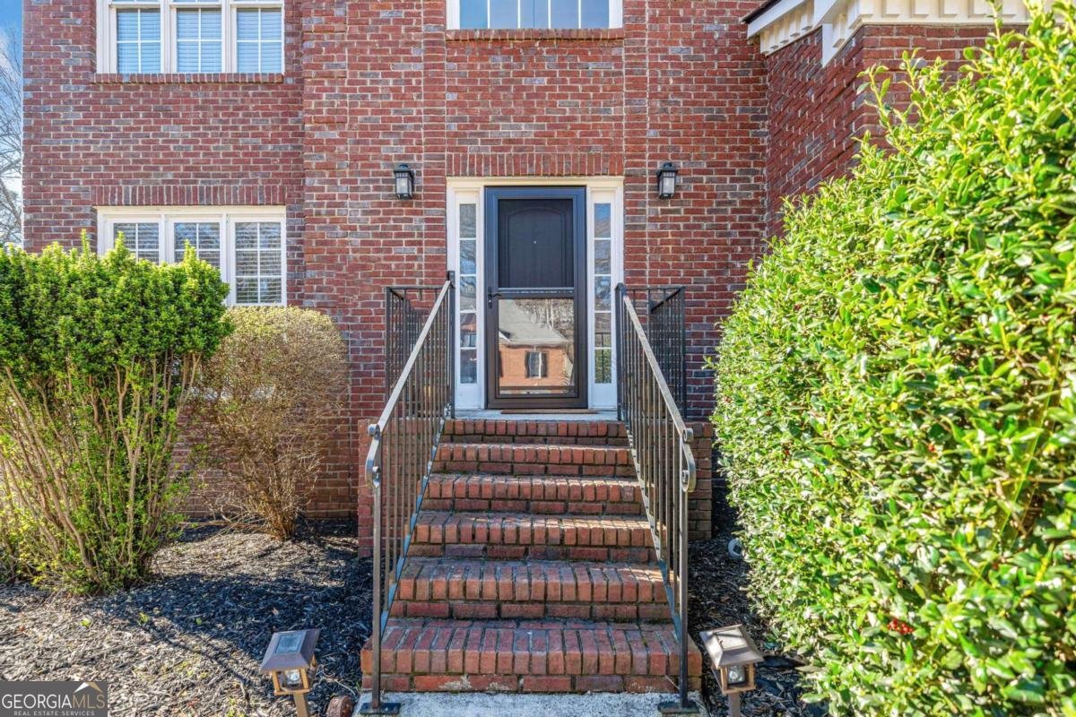 1039 Ashfern Walk Woodstock - 47