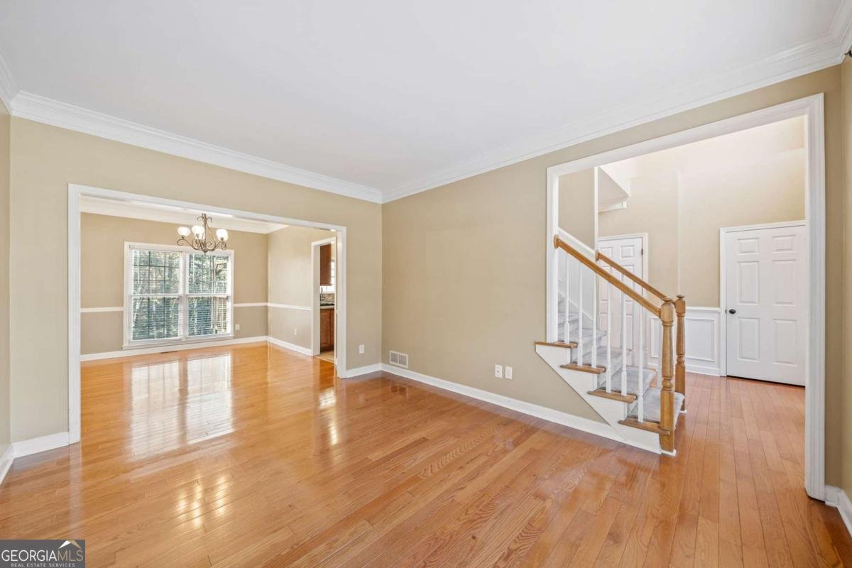 1039 Ashfern Walk Woodstock - 8
