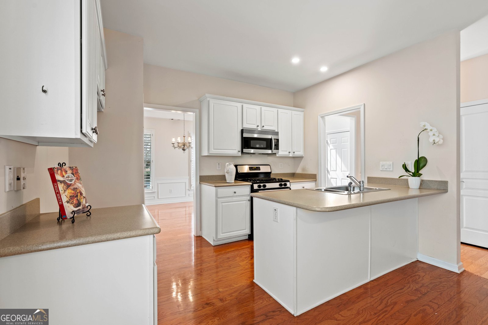 1555 Diplomat Drive Cumming - 19