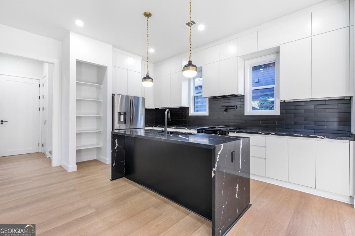 1247 Bridges Avenue Atlanta - 7