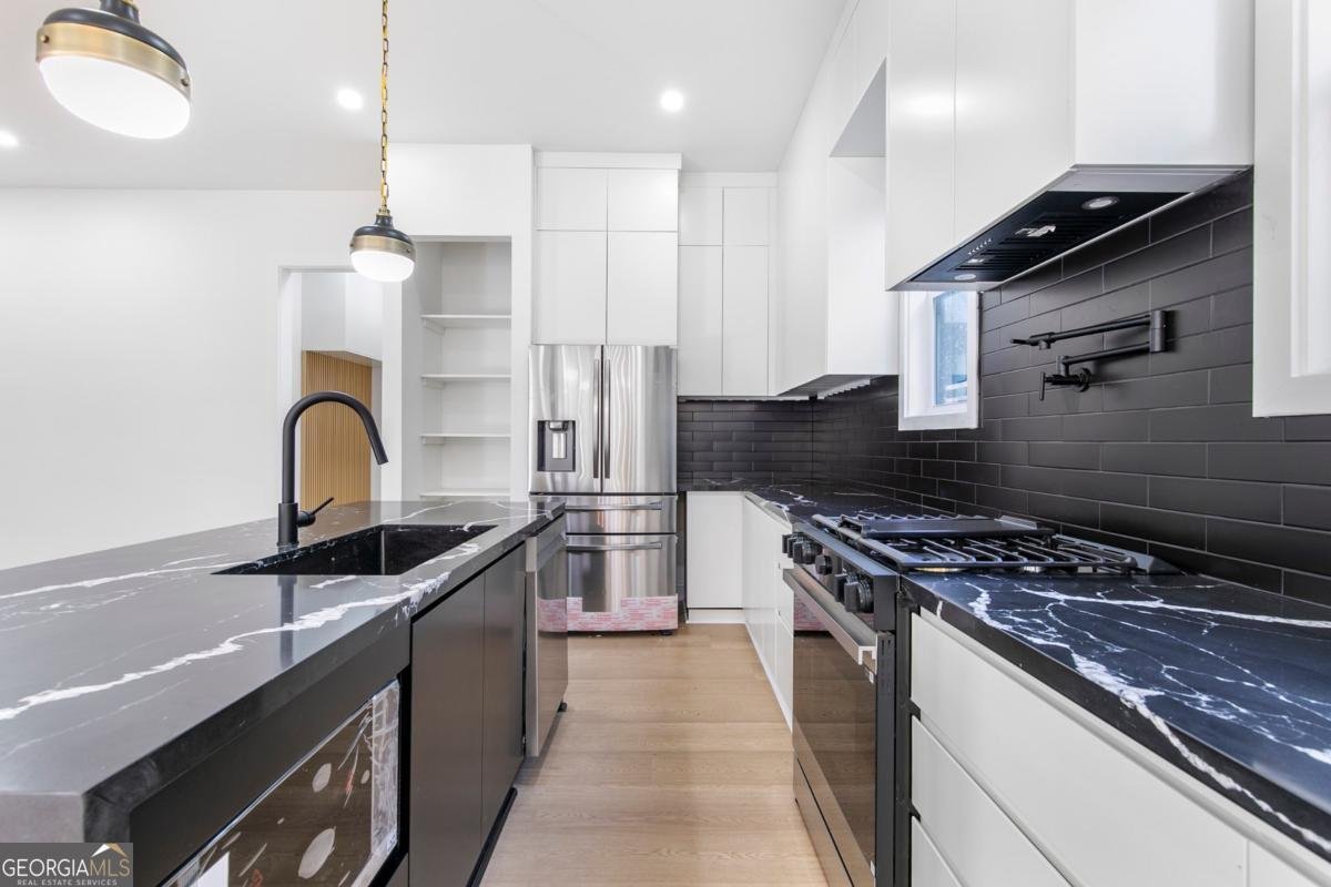 1247 Bridges Avenue Atlanta - 8