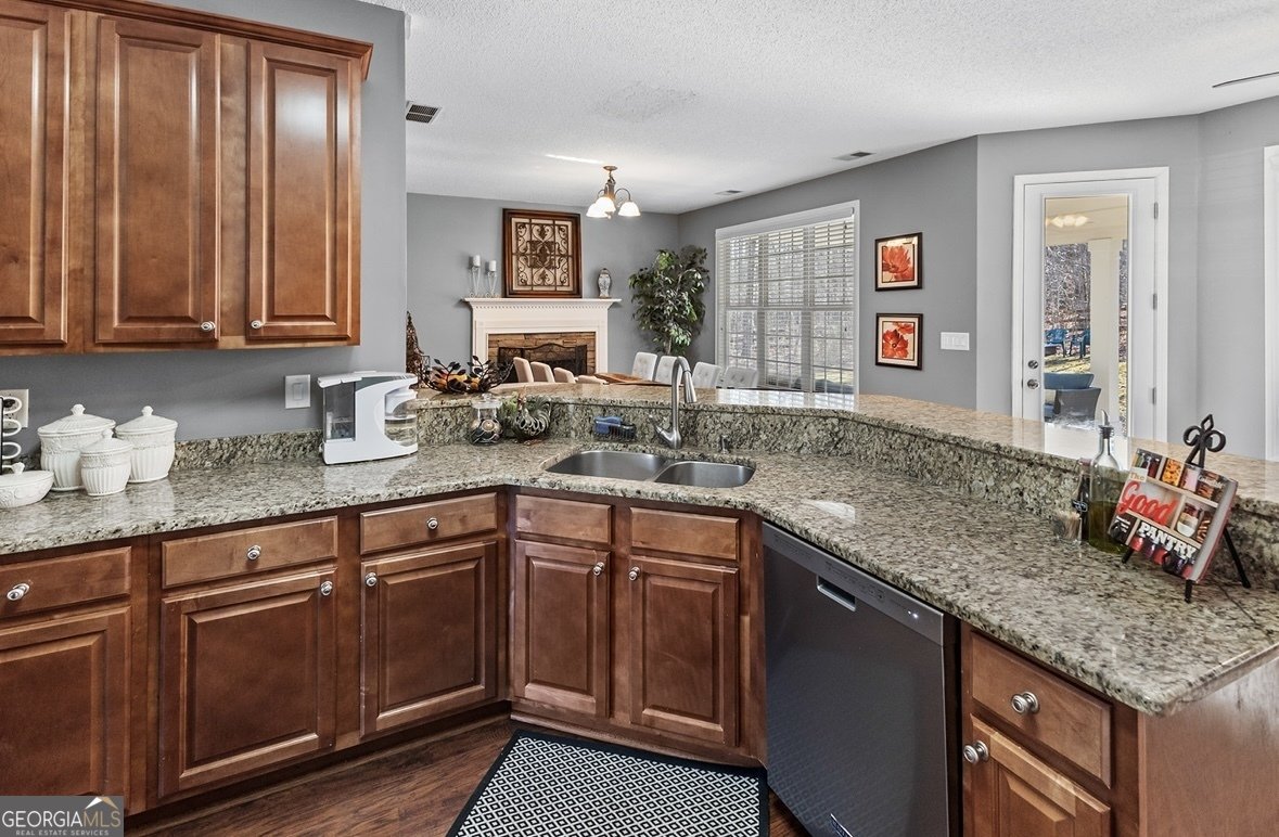 310 Persimmon Drive Sharpsburg - 16