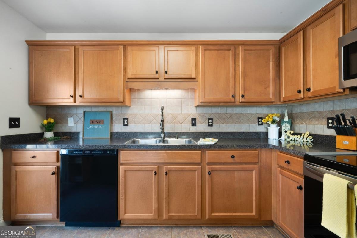 139 Shoals Trail Dallas - 16