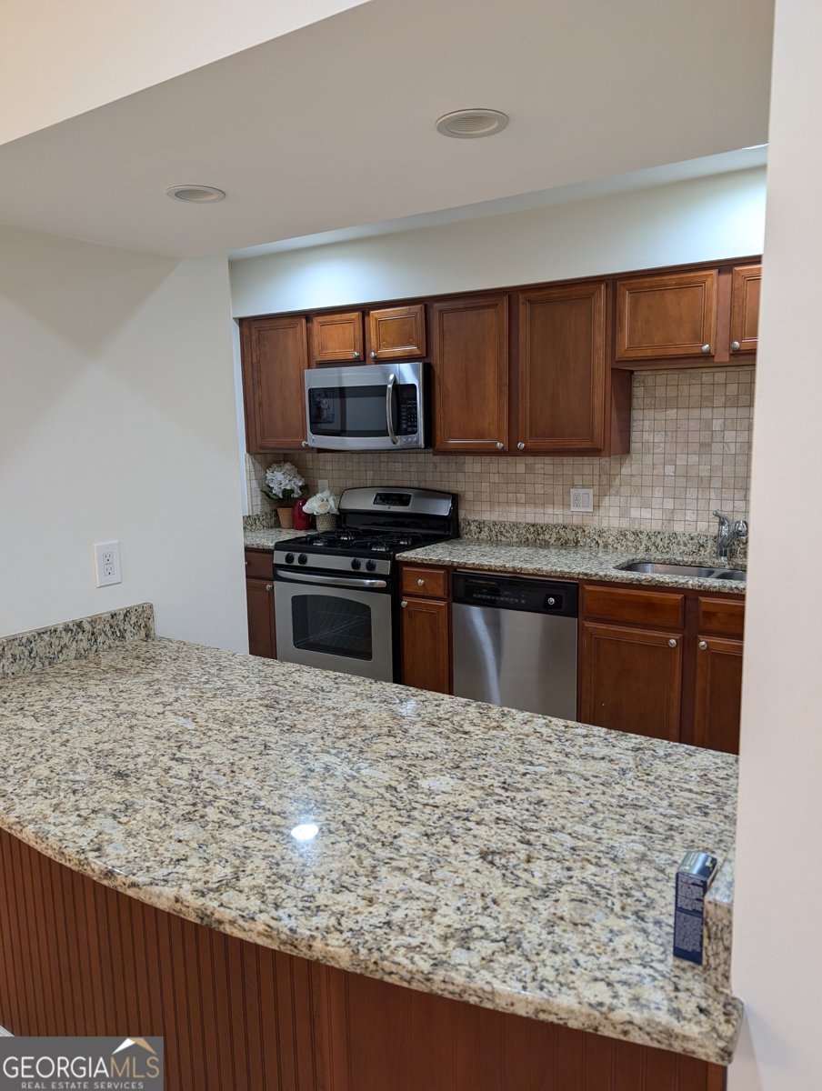 6980 ROSWELL Atlanta - 22
