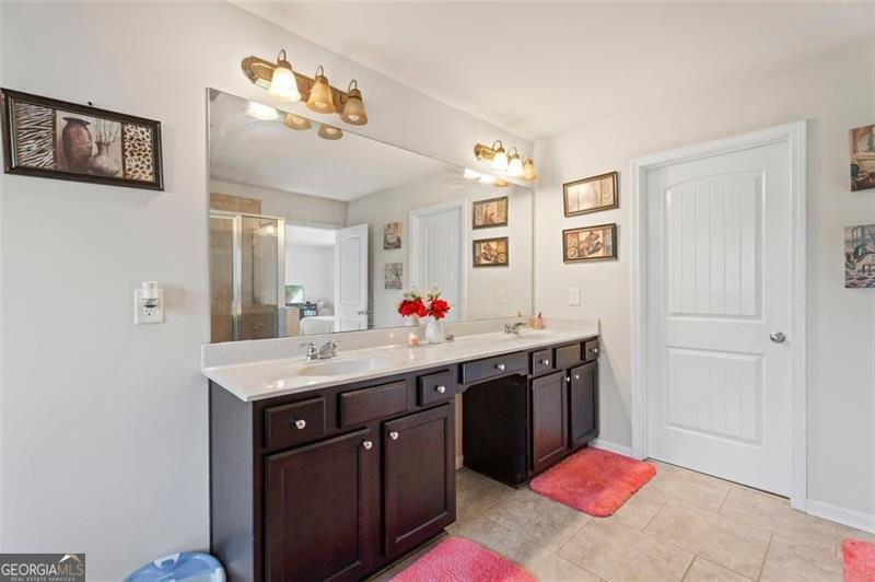 4050 IRONWOOD Drive Atlanta - 1