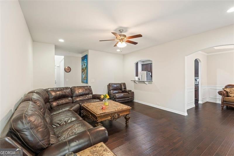 4050 IRONWOOD Drive Atlanta - 16