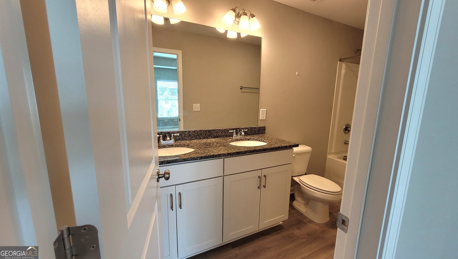 2780 Laurel Ridge Circle East Point - 8