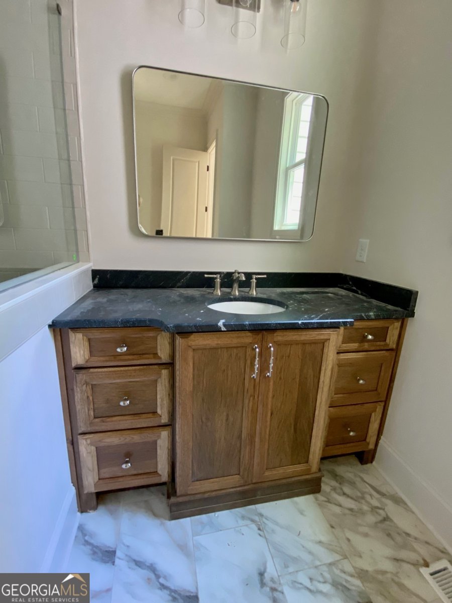 7 FONTAINE Drive Newnan - 38