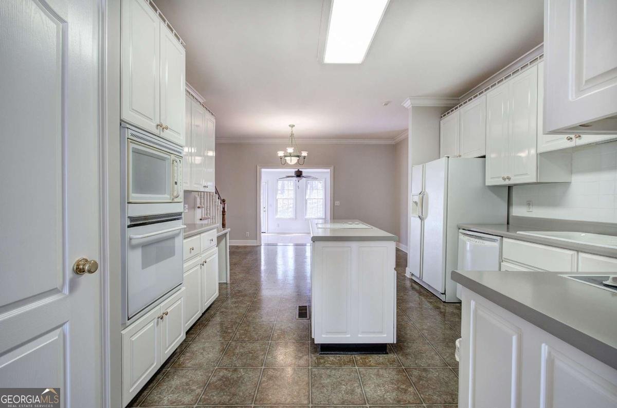 200 Shadowood Drive Calhoun - 3