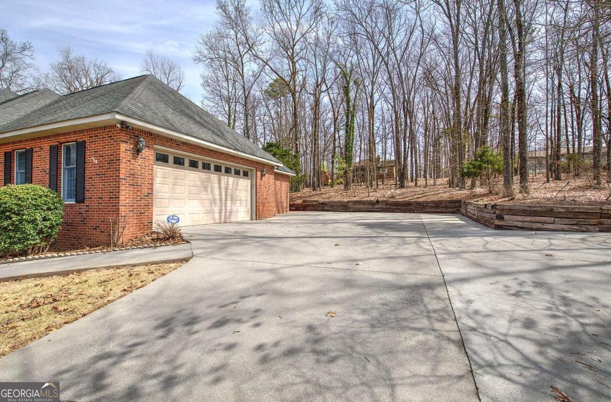 200 Shadowood Drive Calhoun - 55