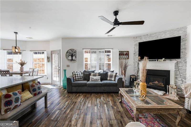 949 Tumlin Trace Lawrenceville - 11