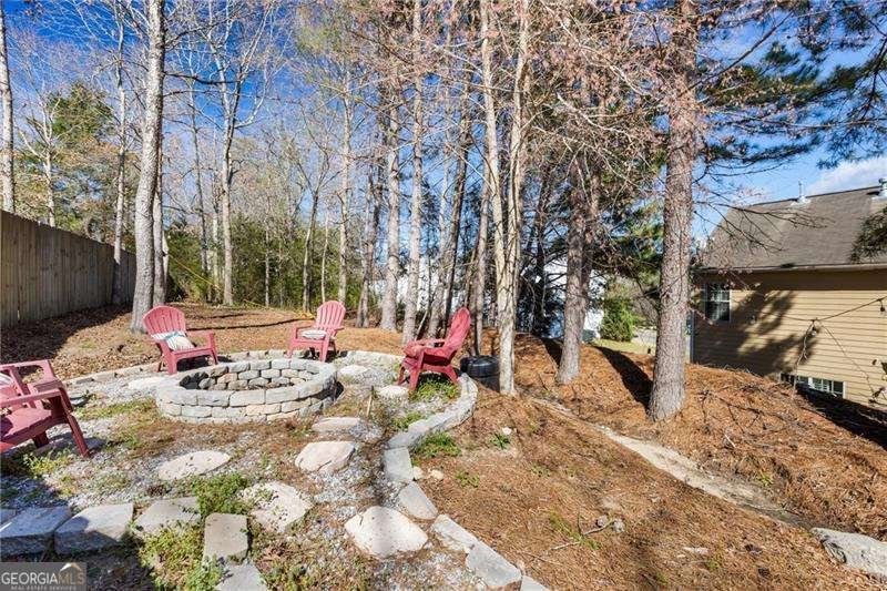 949 Tumlin Trace Lawrenceville - 35