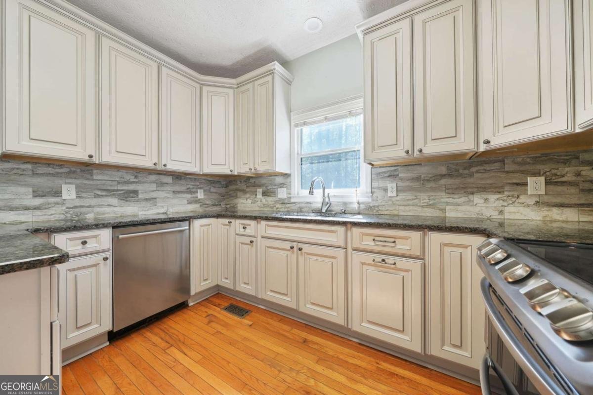 2051 Piedmont Road Marietta - 23