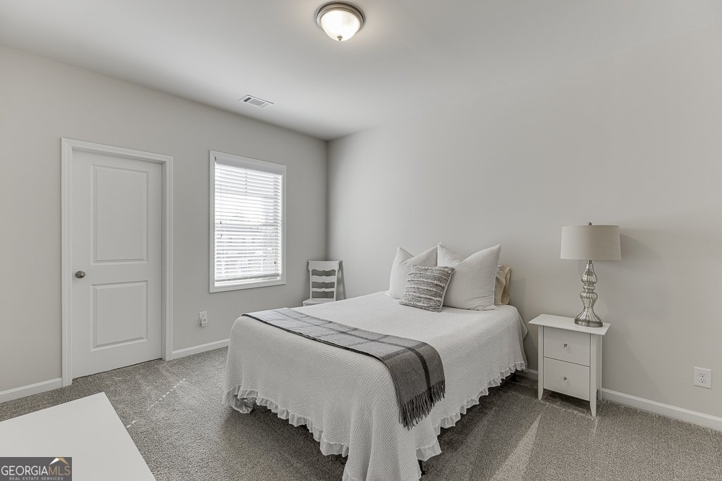 7046 Lancaster Crossing Flowery Branch - 29