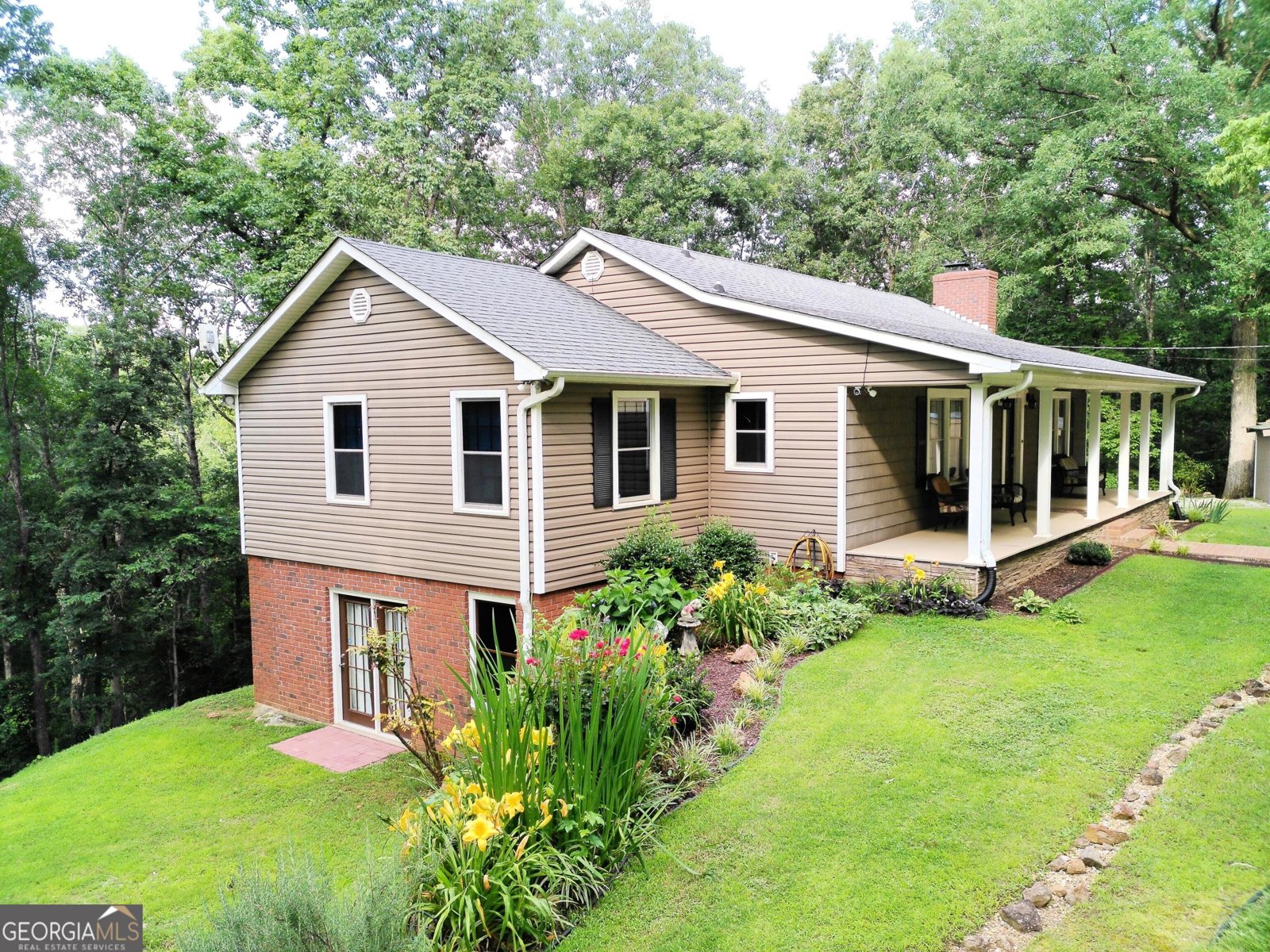 285 W0lf Den Road Royston - 1