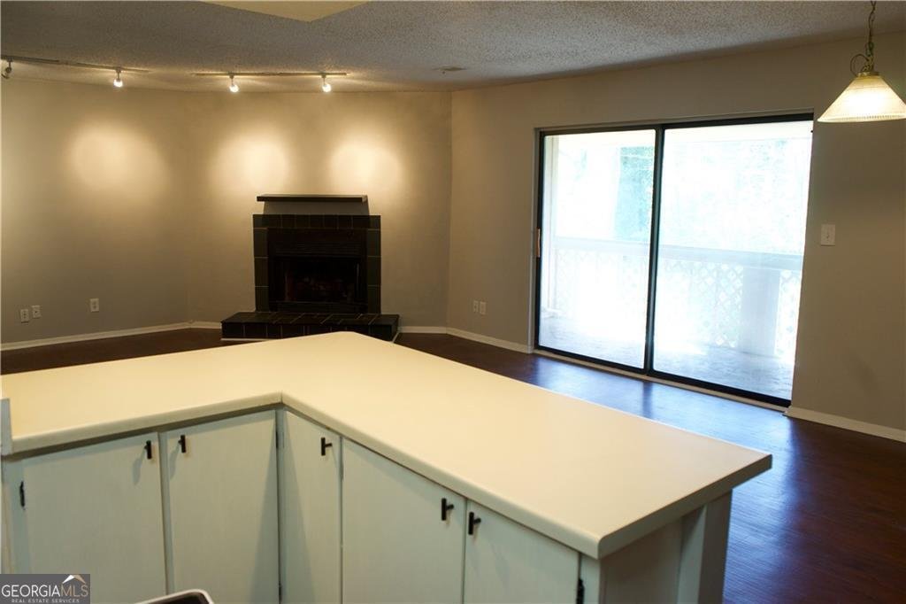 2211 SURREY Court Marietta - 4