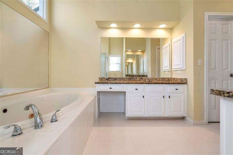 2542 ASHRIDGE Court Lawrenceville - 33