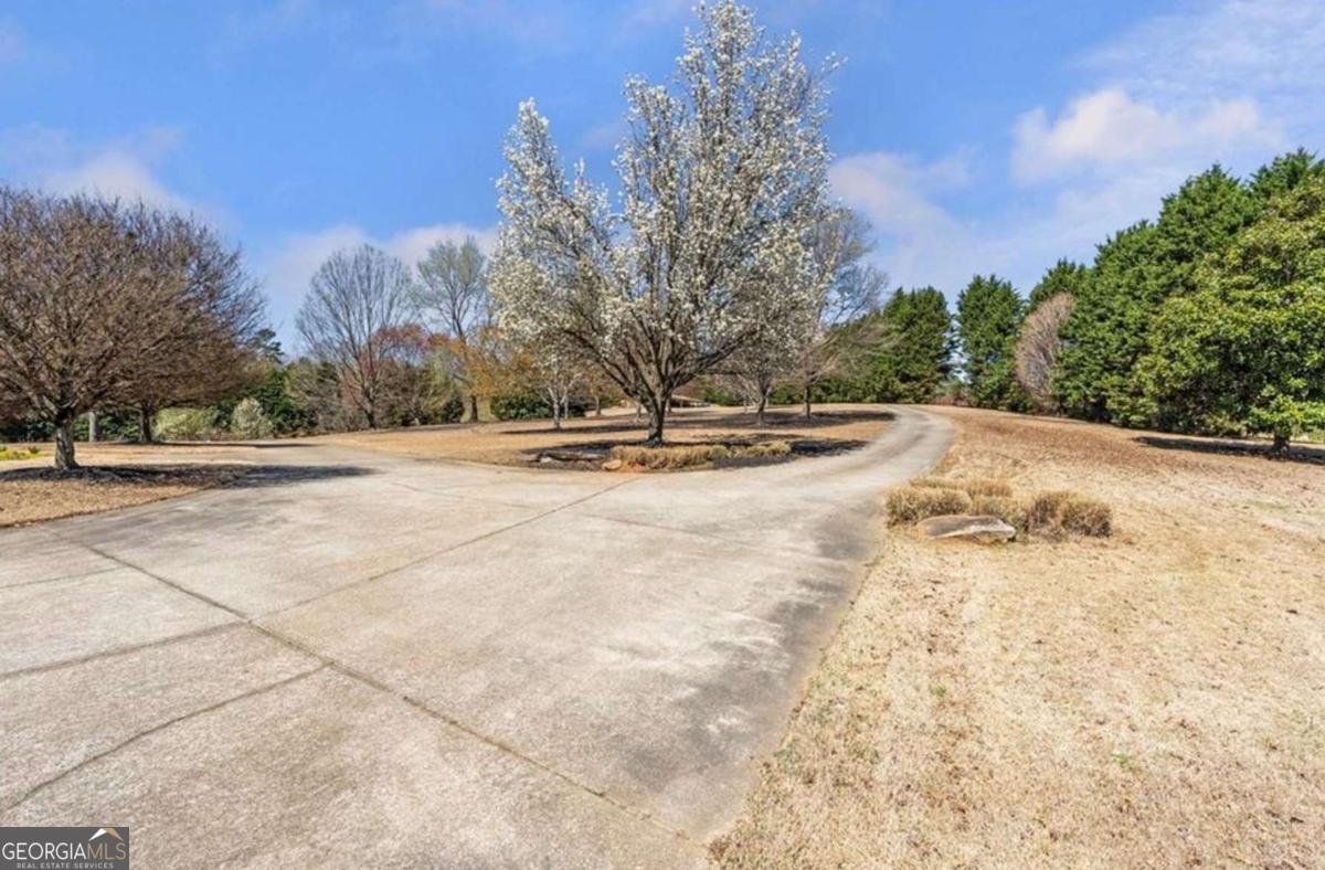 6632 Ben Parks Road Murrayville - 84