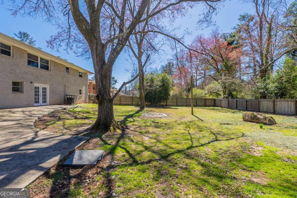 2167 Kilarney Road Decatur - 33