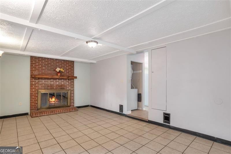 1334 Jennie Lane Lilburn - 3