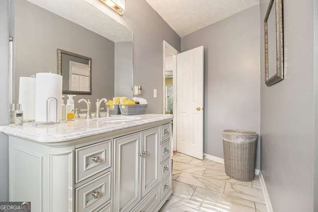 5936 Old Wellborn Trace Lithonia - 23