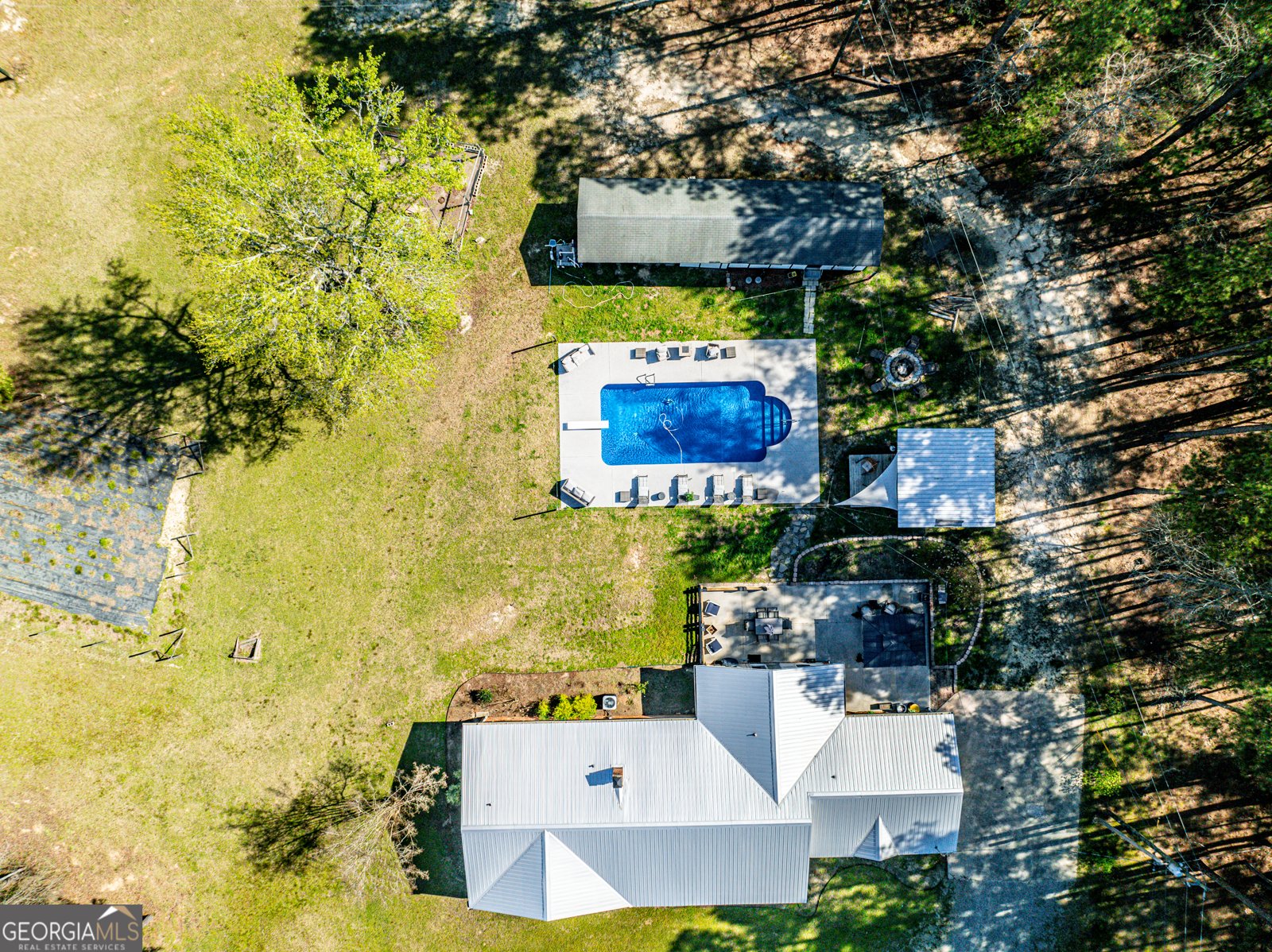 251 Pettigrew Road Milledgeville - 27