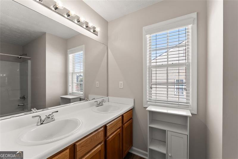 5028 Timber Hills Drive Oakwood - 30