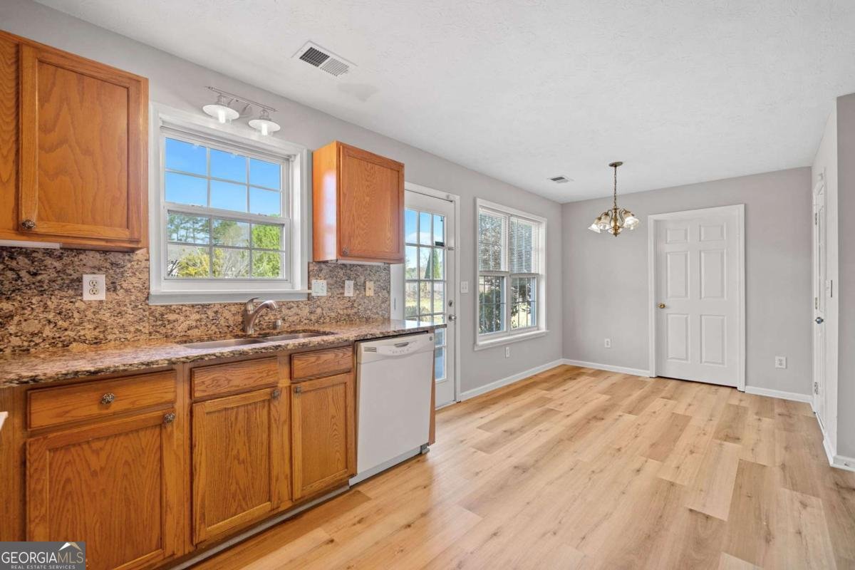 3313 Summit Creek Lane Loganville - 6