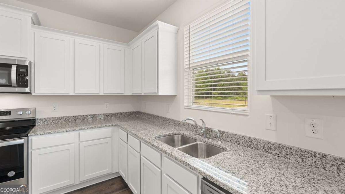 636 Kimberwick Drive Locust Grove - 10